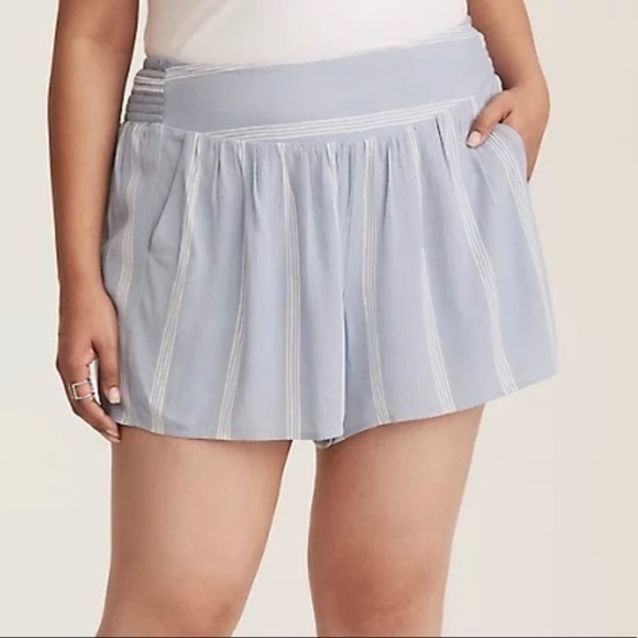 TORRID BLUE & WHITE STRIPED GAUZE  SMOCKED SHORTS - Picture 4 of 7